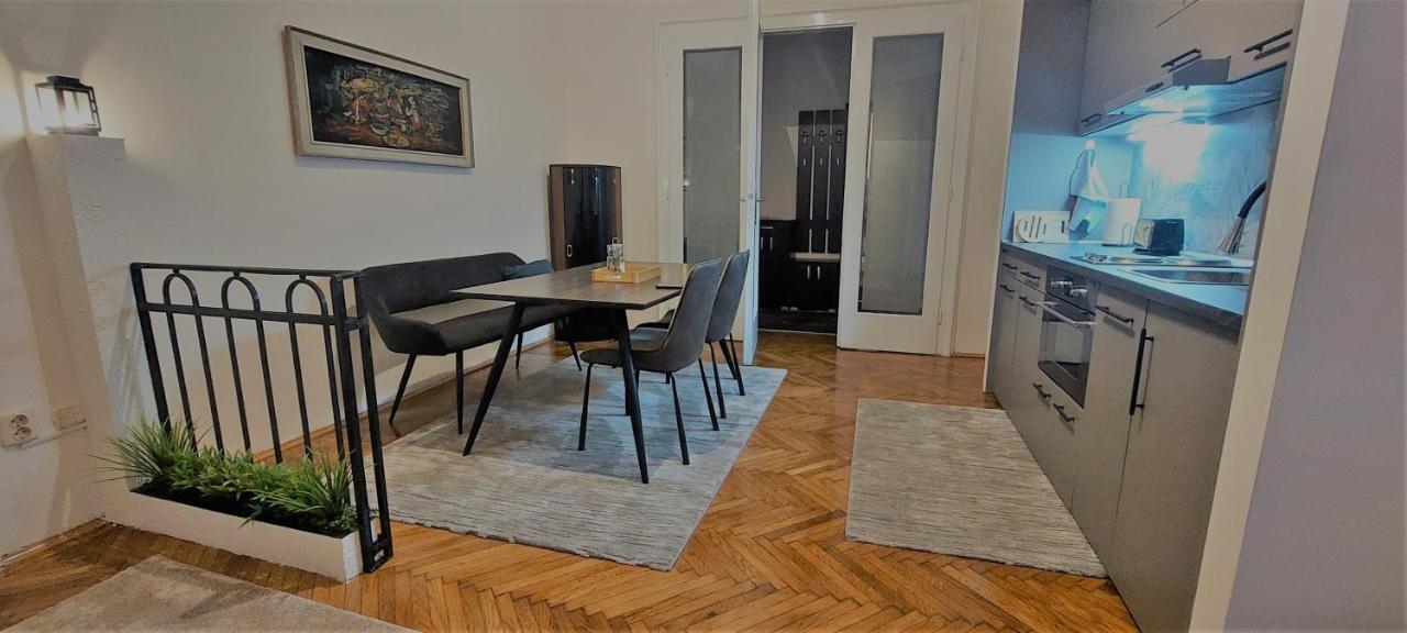 Bohemian Apartment Belgrade Exterior photo